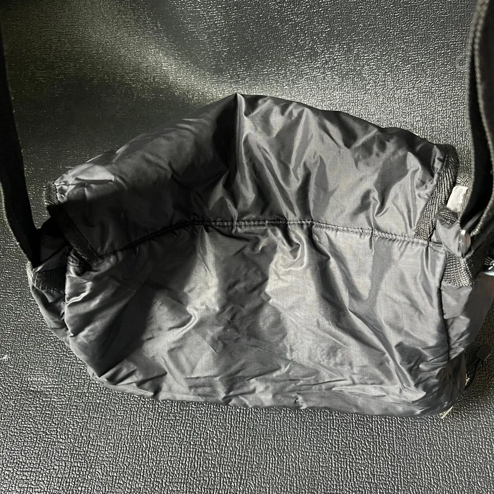 Vtg Mudd Black Ripstop Nylon Messenger Bag Y2K Crossbody Logo Utility School Bag